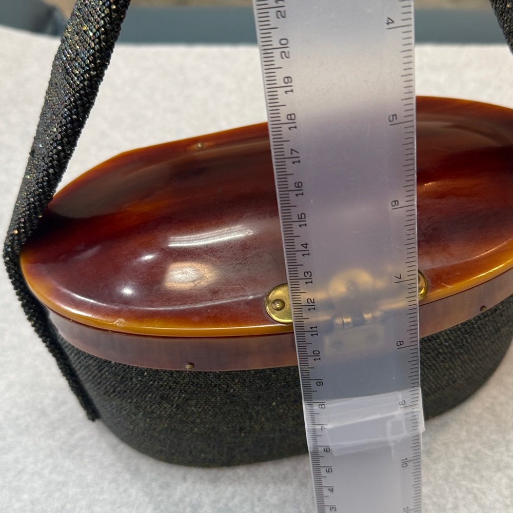 Vintage Bakelite box purse - Picture 7 of 15